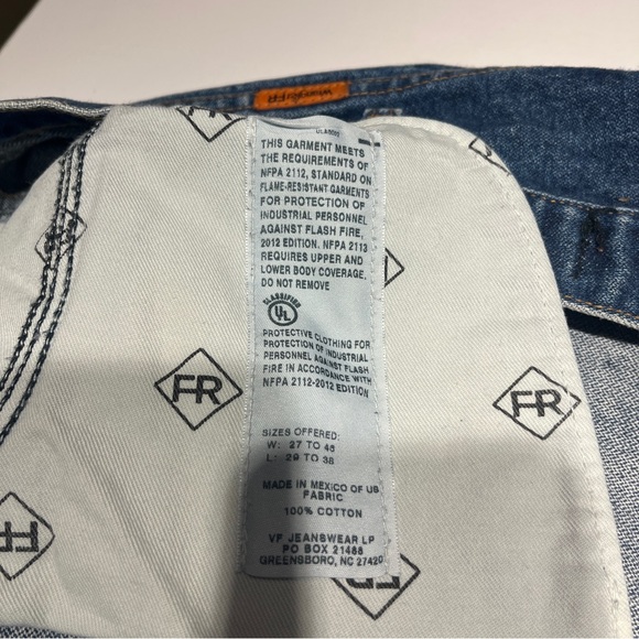 Wrangler Classic Blue Jeans Flame Resistant - Picture 6 of 12